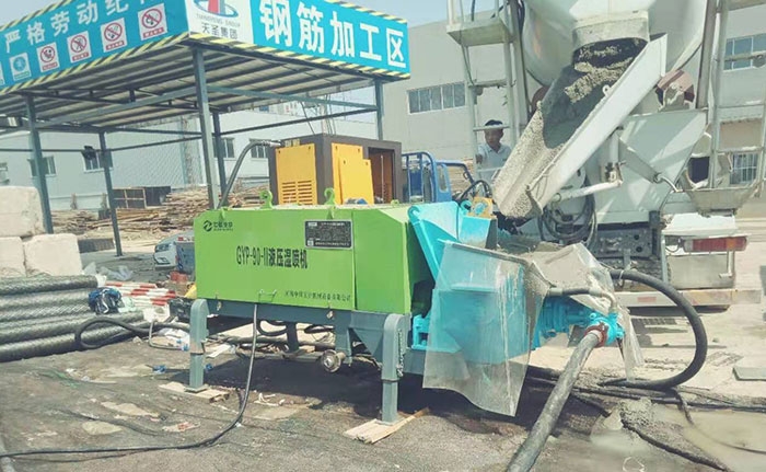 液壓濕噴機(jī)施工現(xiàn)場